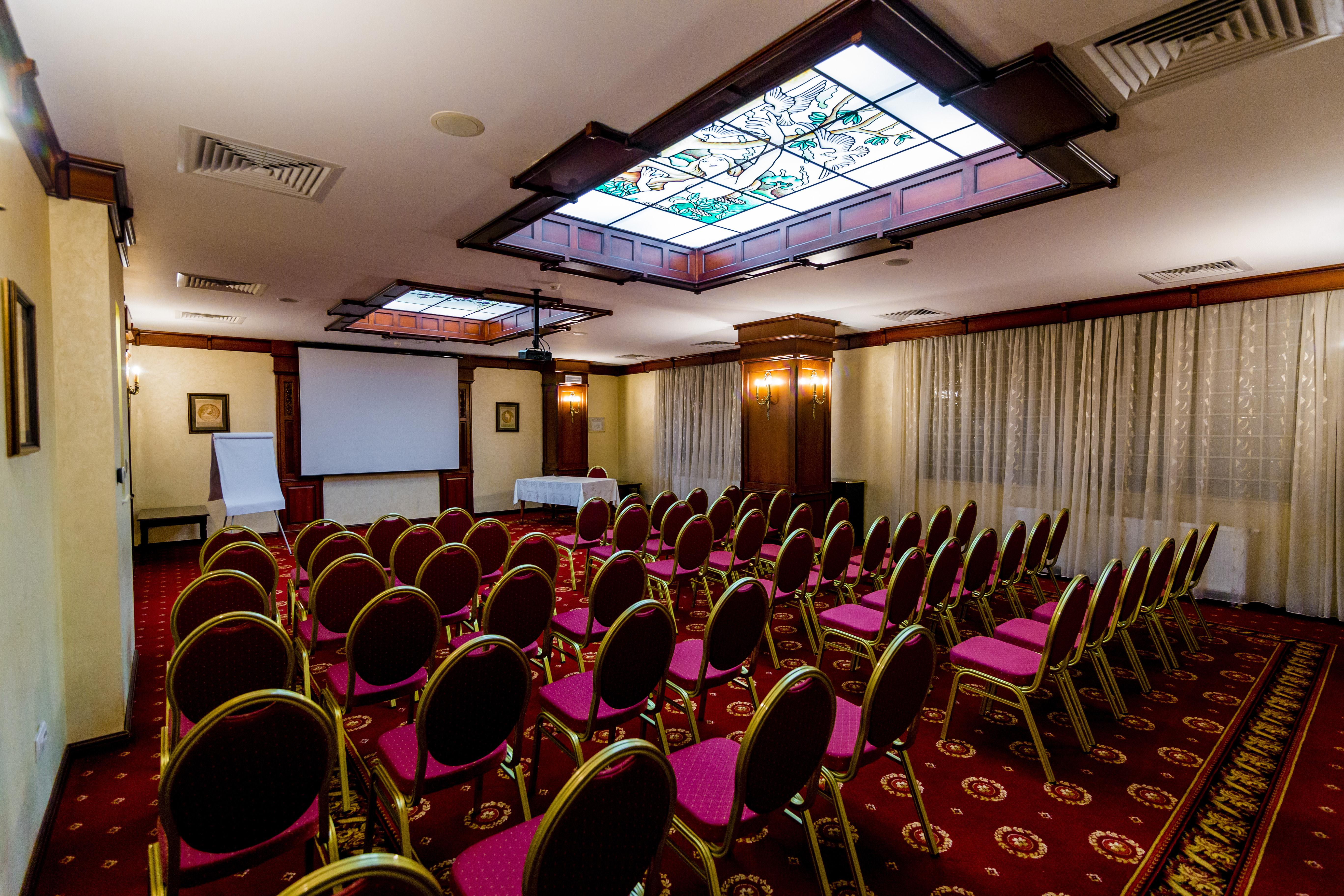 Hotel Golden House Craiova Bagian luar foto