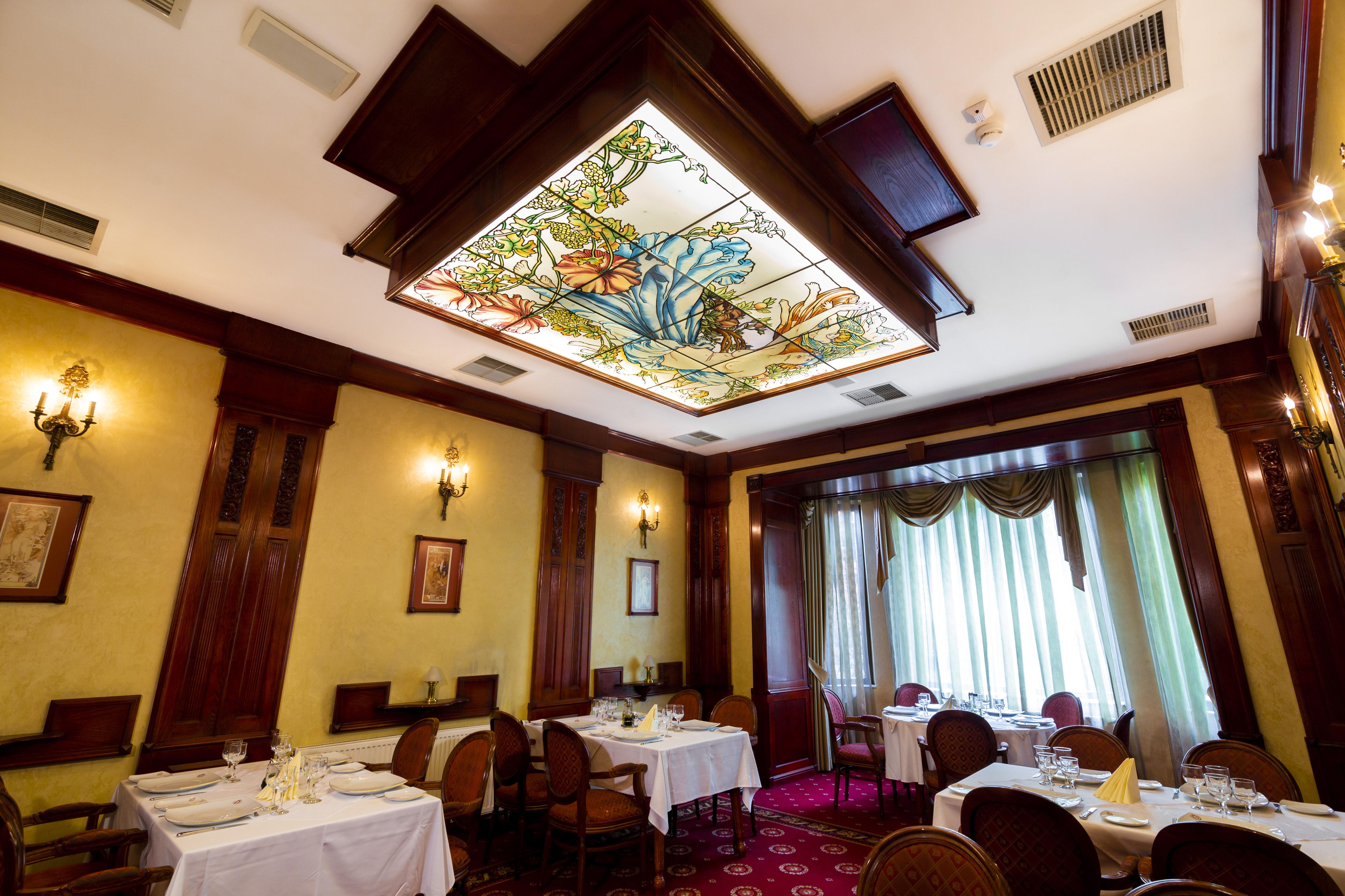 Hotel Golden House Craiova Bagian luar foto
